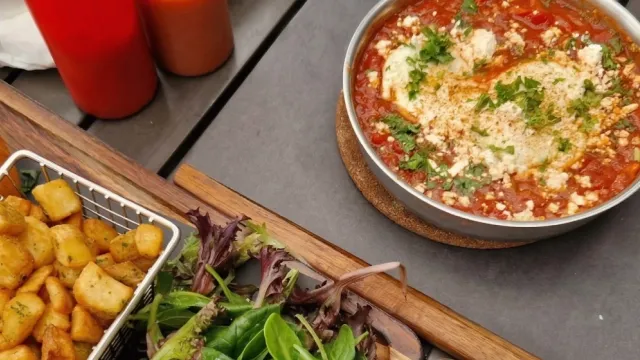 Brunch dishes at Eggstatic Toronto Bayview